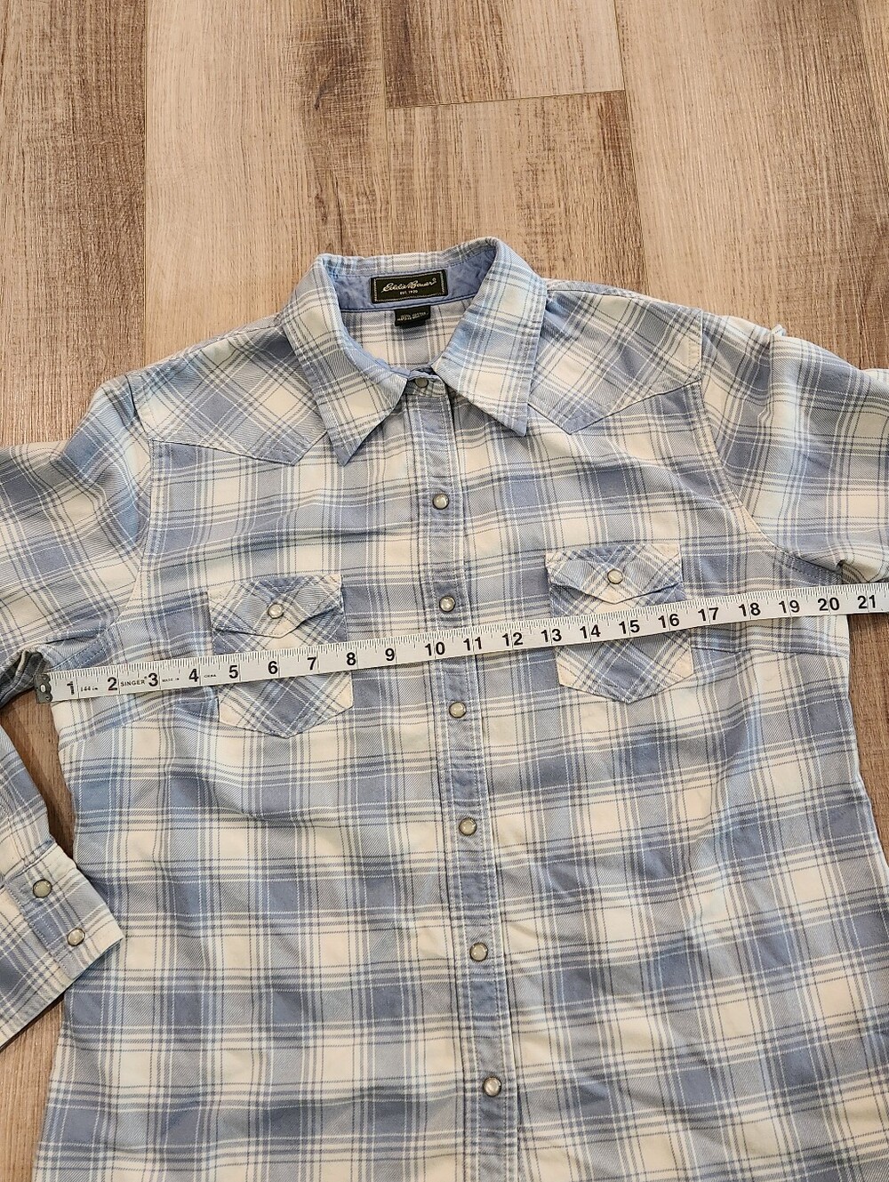 Eddie Bauer Womens Medium Blue Plaid Western Snap Shirt Pearl Snap Cotton - Picture 11 of 12